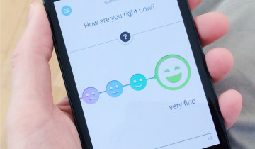 Smileys instead of written instructions are much easier to use and bring people to interact with our UI.